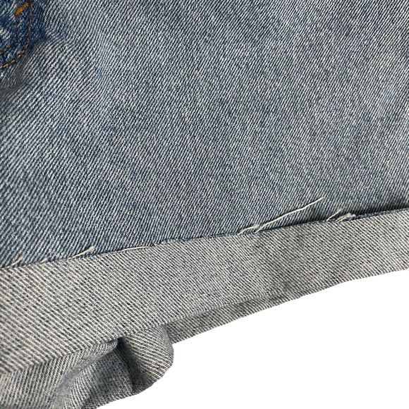 Levi’s 550 High-Rise Relaxed Fit Tapered Leg Cut Off Jeans Blue Size 10 reg Med - Picture 4 of 9